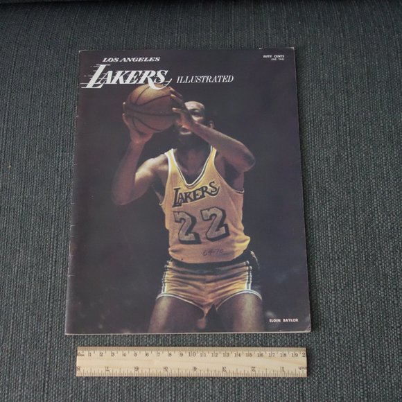 Los Angeles Lakers Illustrated Lakers vs Baltimore Bullets Sunday Nov 23 1969 - Picture 6 of 13